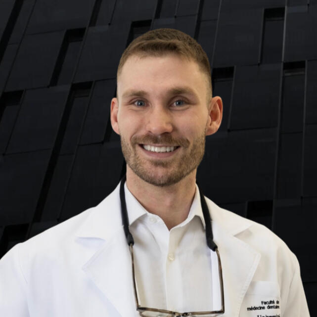 Dr Naud-Lepage veille à ce que chaque sourire soit aussi unique que vous avec son approche attentive et humaine.